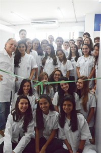 Estudantes da 2ª série do Ensino Médio aguardavam ansiosamente para usarem o espaço