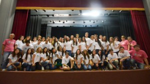 Estudantes da 3ª série aproveitaram para fazer uma foto do grupo que tem a última oportunidade para participar do evento.