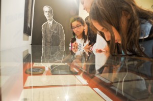 Em tempos de postagens diárias em redes sociais, para os estudantes, foi curioso ler os diários de Oswaldo Cruz.