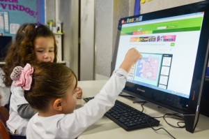 Uma geração que já nasceu em um mundo touchscreen e wifi.