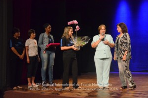 Marieta Severo recebeu flores das Irmãs de Notre Dame